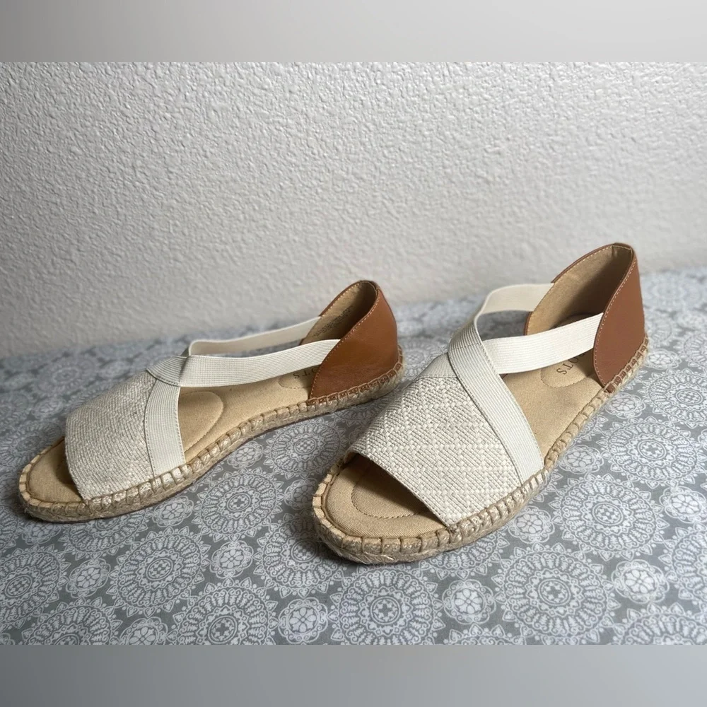 Talbots~Neutral~Espadrille~Slip-On Sandal~Woven Fabric~Elastic Straps~Size 7.5
